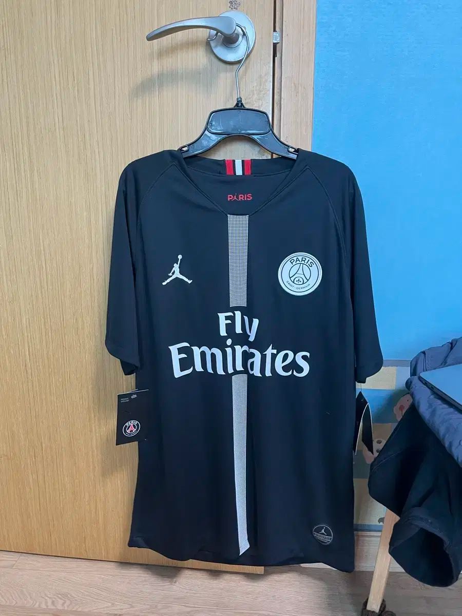 18 ー 19 ジョーダン PSG キリアン エムバペ タック