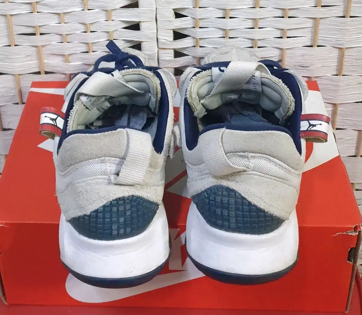 ナイキ ジョーダン x パリ サンジェルマン ma2 260mm