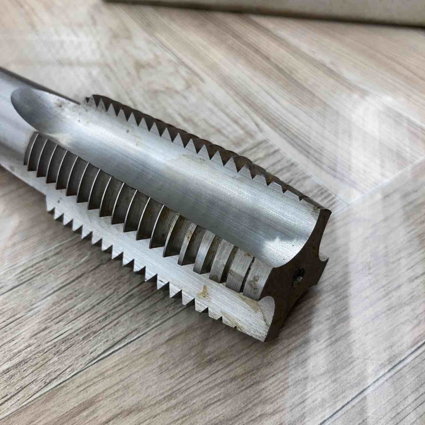 SKC エスケーシー ハンドタップ M42×4.5 八潮店 HRDEVELOPMENT_JP