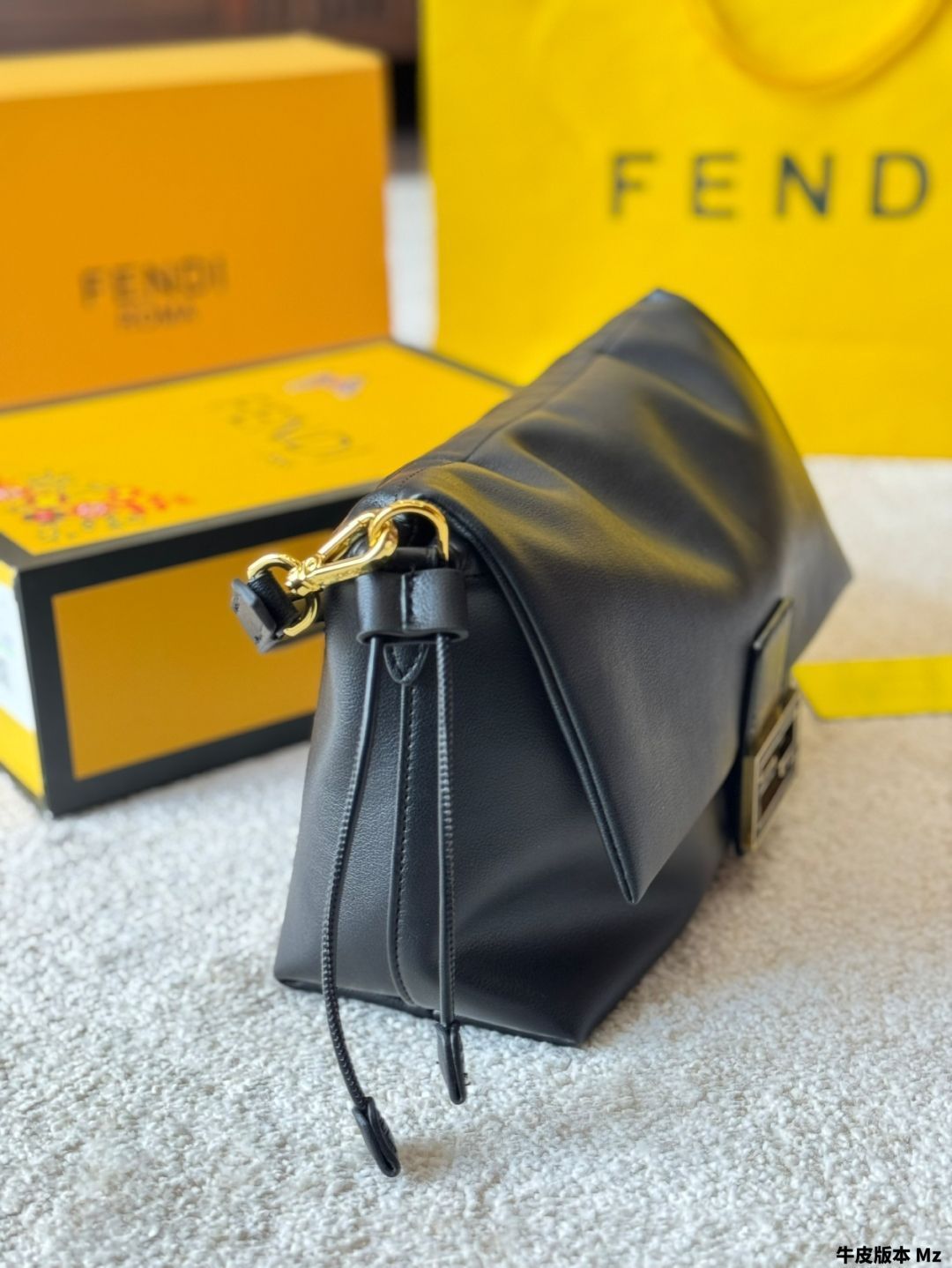正規店買付【FENDI】ミディアム ママバゲットバッグ フェンディ Baguette Bags ウィ ウィメンズ コレクション | FENDI JP