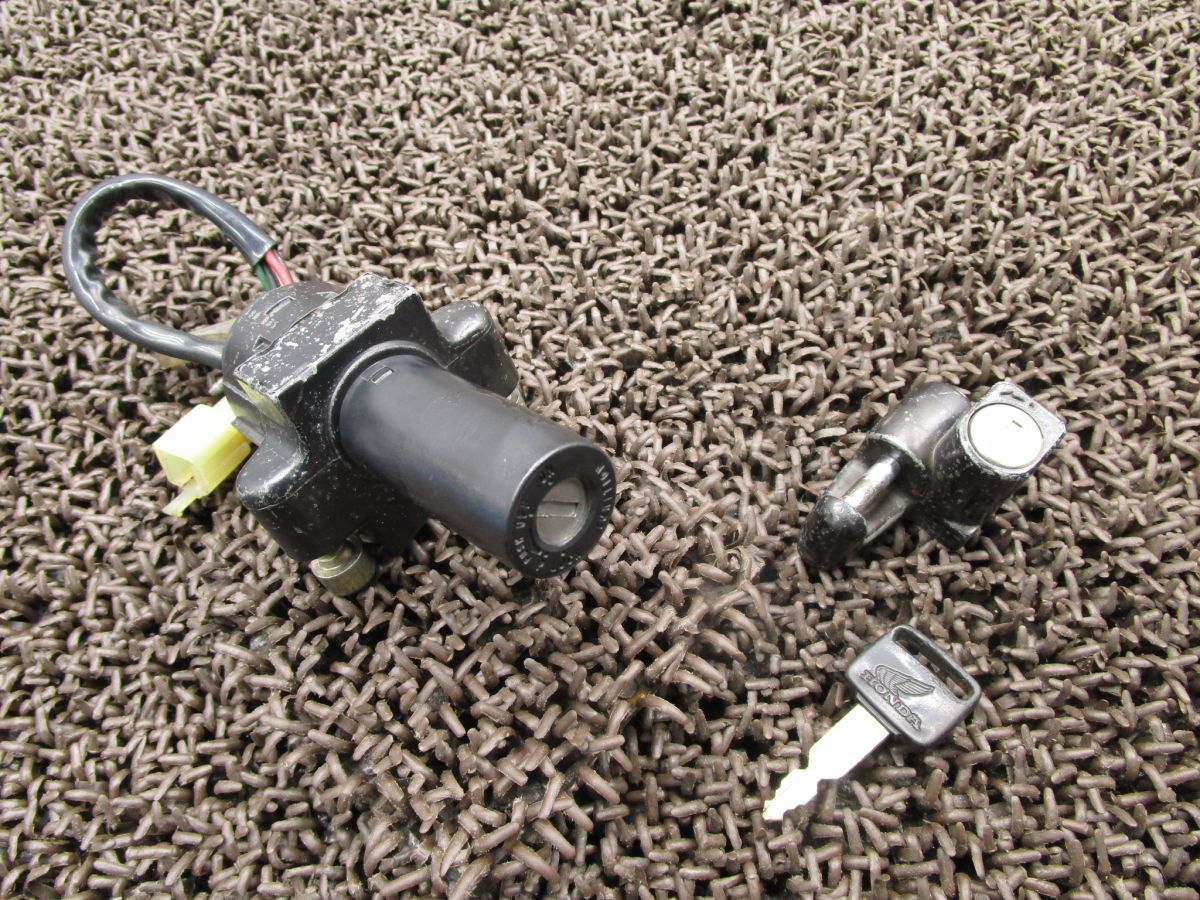 GB250 クラブマン MC10 キー3点 メインキャップメットホルダーセット ウェビックガレージセール | GB250クラブマン☆MC10☆メインキー