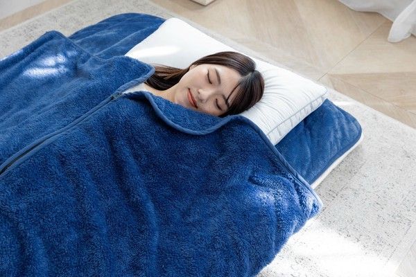 ♪寝袋毛布 敷パッド 吸湿発熱 シングル 毛布 掛け毛布 暖か あったか かいまき