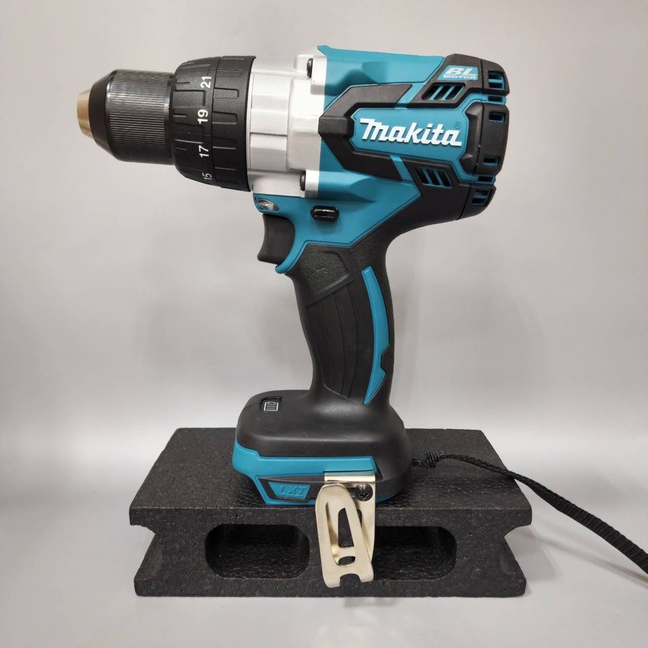 マキタ 充電式ドライバドリル 本体のみ サイドグリップ付き DF481DZ