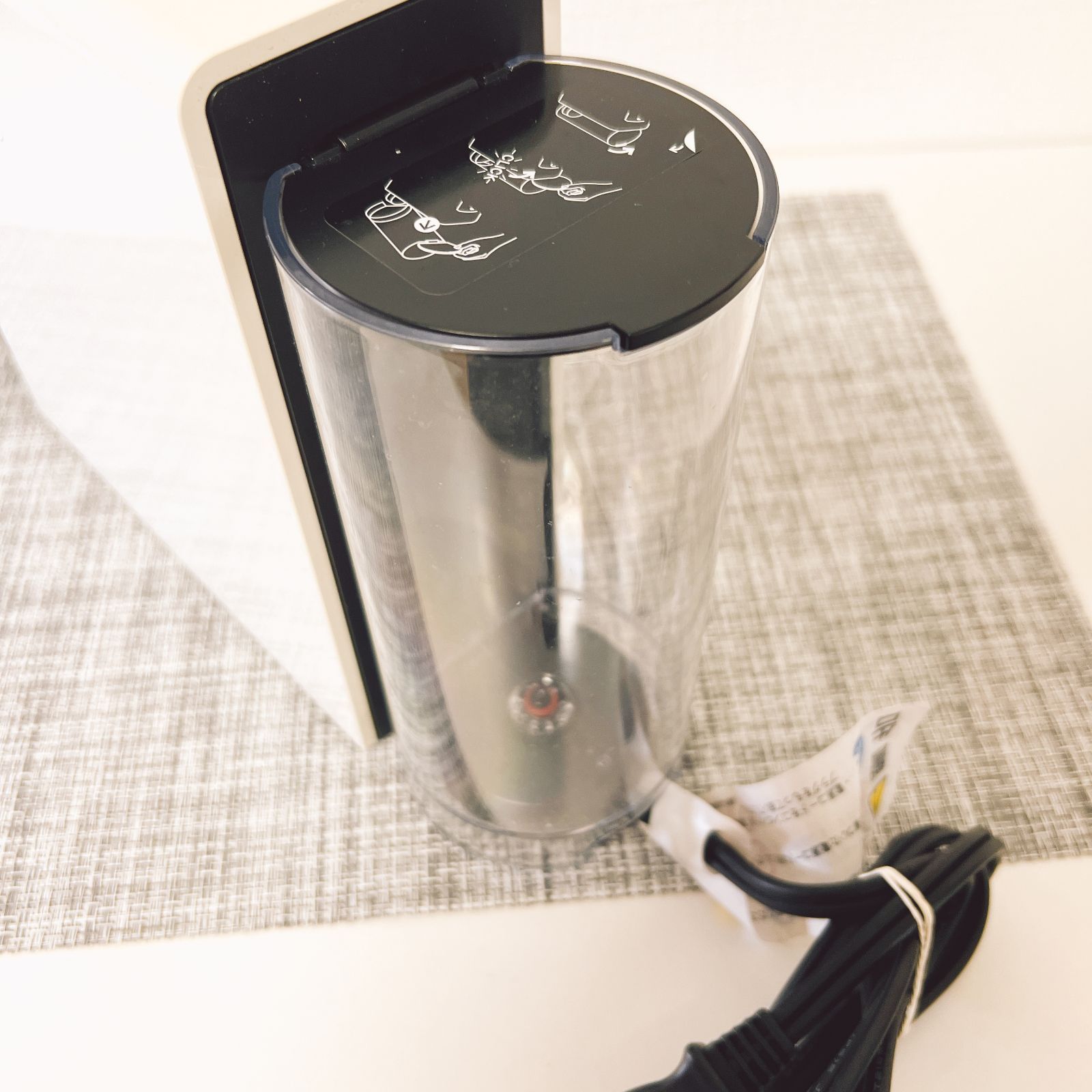 Nespresso ネスプレッソ エッセンサ ミニ ピュアホワイト C C30