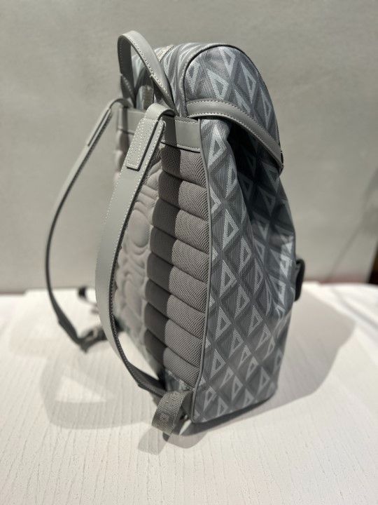 Dior クリスチャンディオール HIT THE ROAD バックパック 1ESBA021CDP