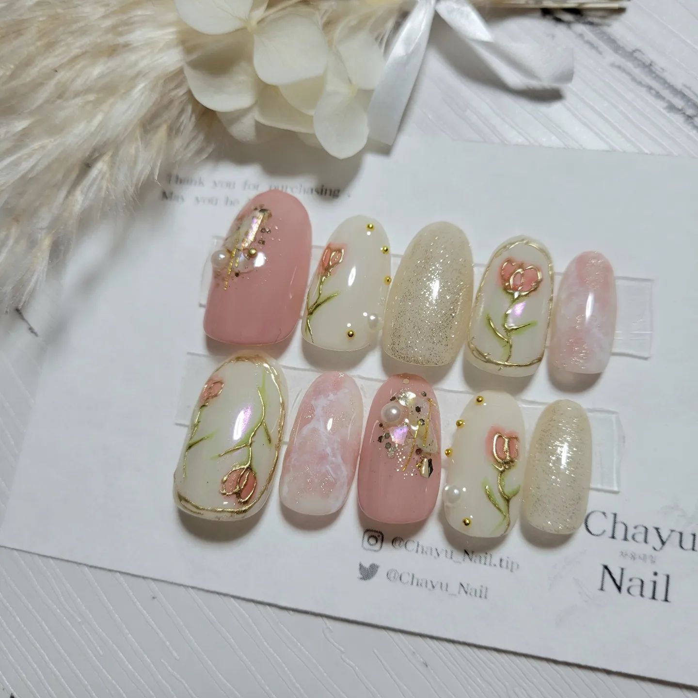 チューリップネイル　ニュアンスネイル　ネイルチップ　蝶々ネイル チューリップネイルニュアンスネイルネイルチップ蝶々ネイル