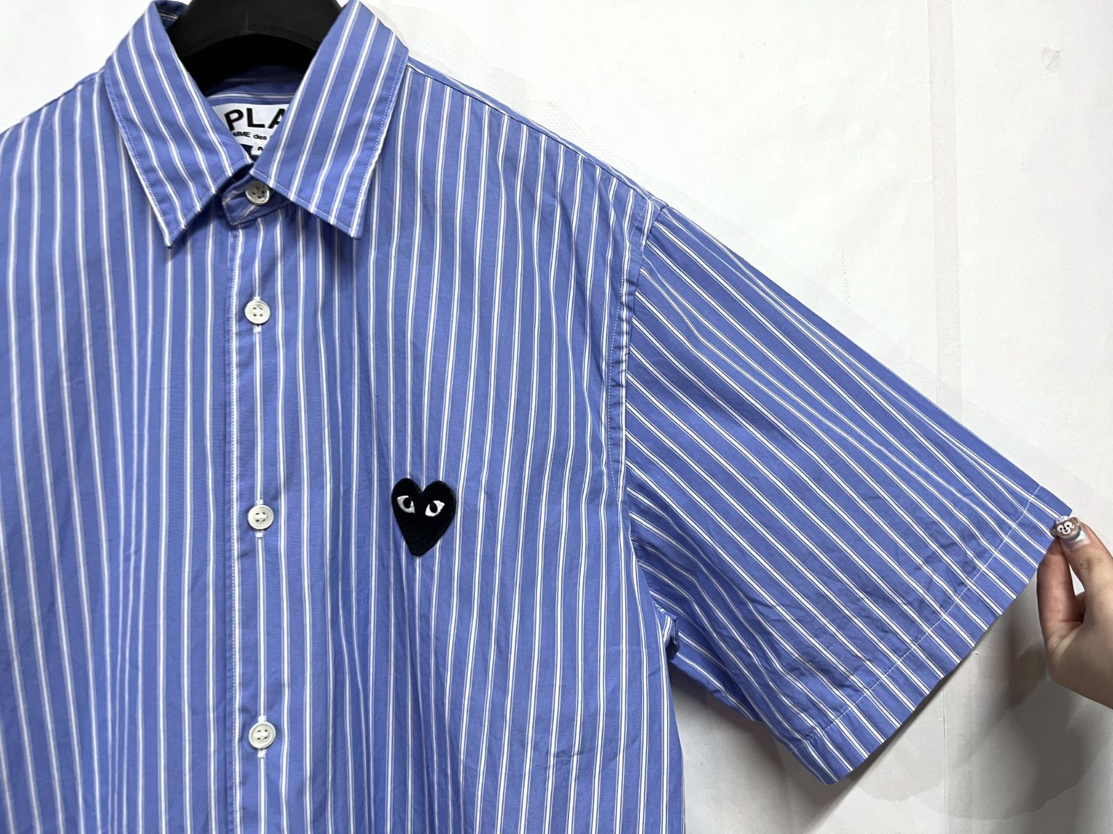 PLAY COMME des GARÇONS 半袖シャツ M PLAY COMME des GARCONS 【価格見直しました】 新品 プレイ