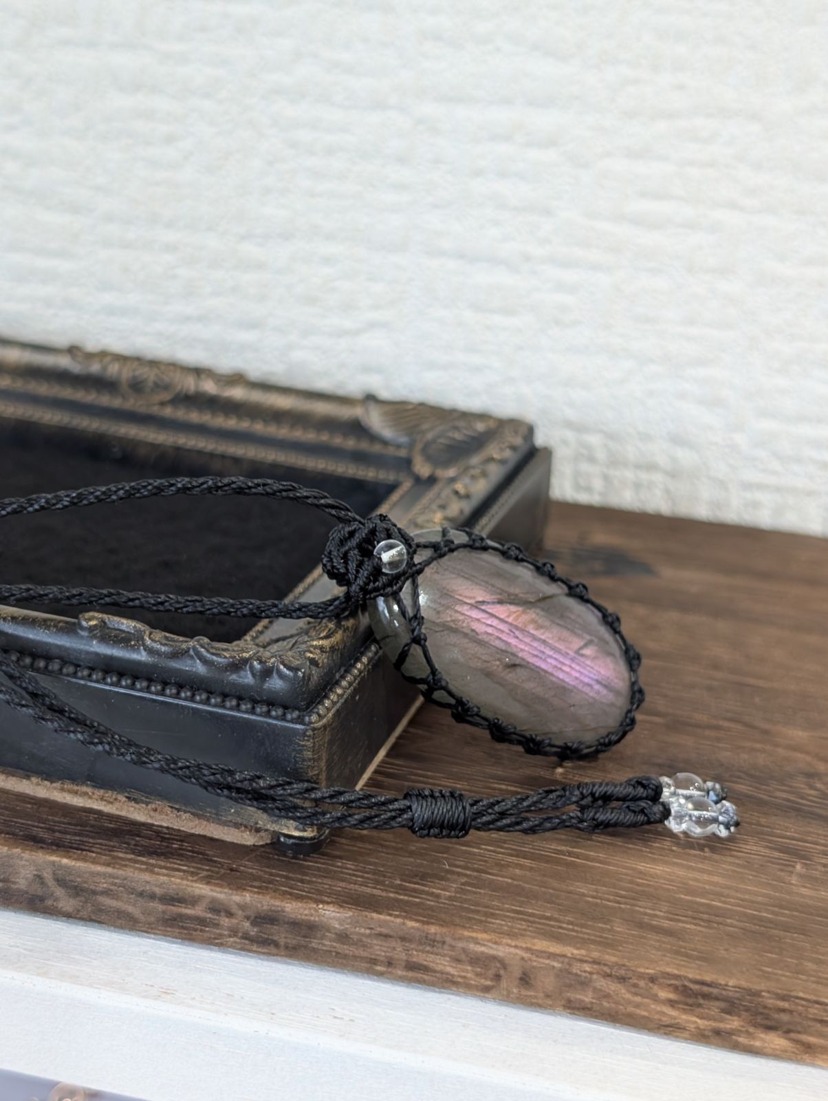 ☆大きめ☆ラブラドライト(ピンクパープル)☆マクラメ編みネックレス 330 ・天然石ネックレス