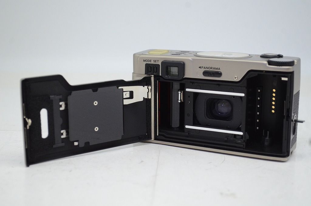 mmコンパクトフィルムカメラ 251021