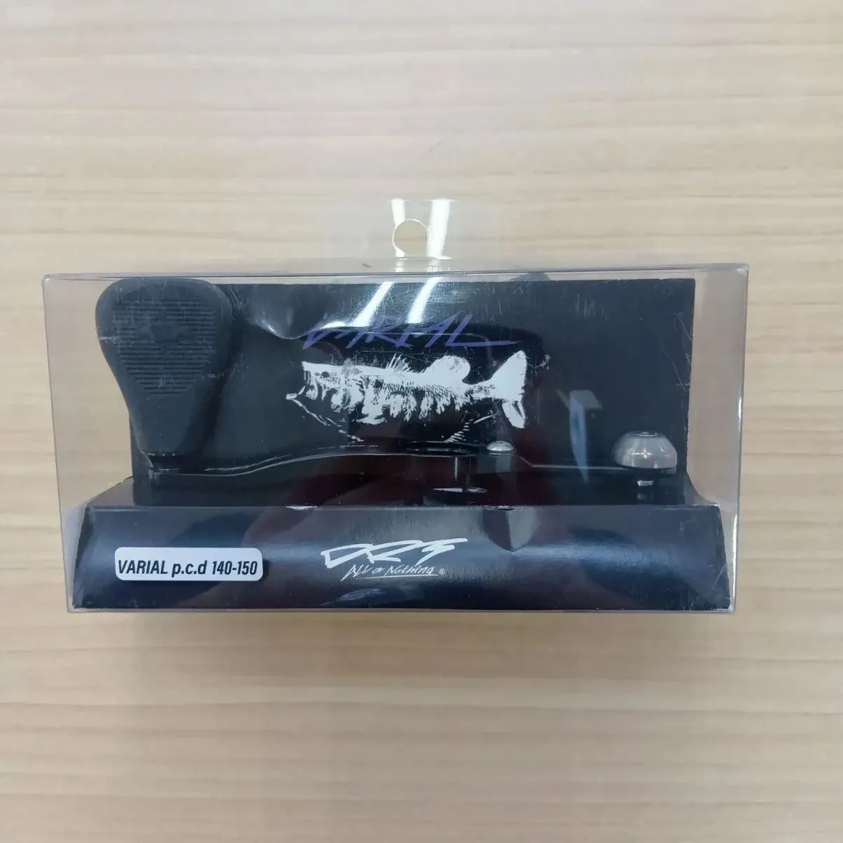 美品中古品バリアルハンドル140 ブラック　ダイワ右巻きブラックナット付き！ 美品中古品バリアルハンドル140 ブラック ダイワ右巻きブラック