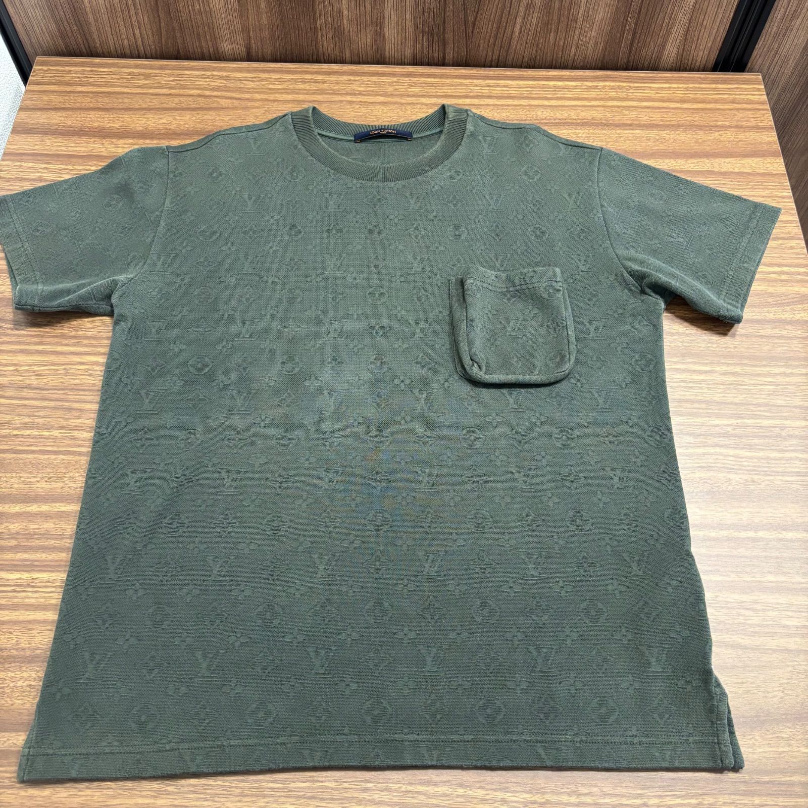LOUIS VUITTON モノグラム3DポケットTシャツ カーキ ルイヴィトン