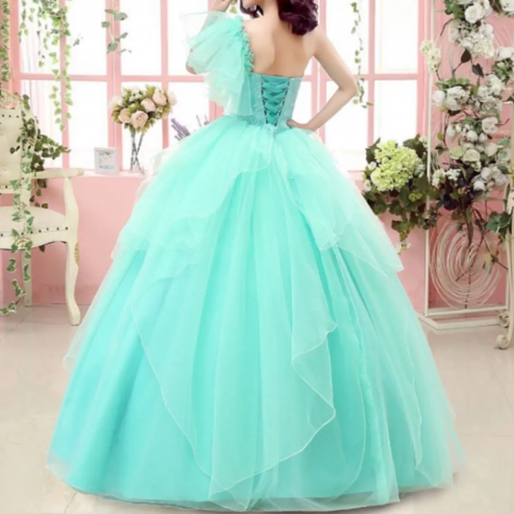 ウェディングドレス カラードレス 結婚式 エメラルドグリーン 緑 ティファニー