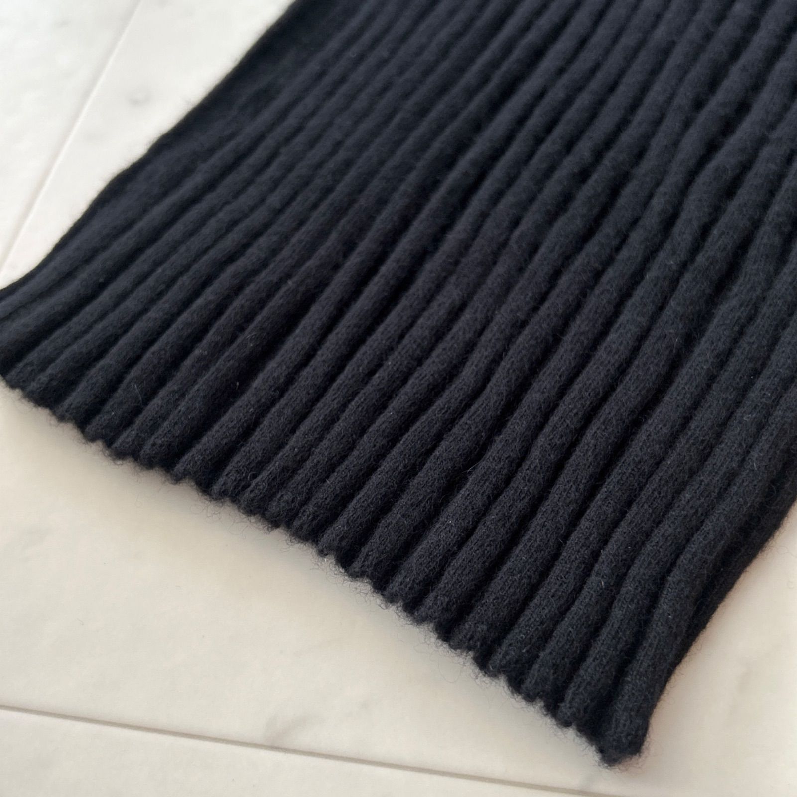 高級 ブルネロクチネリ カシミヤ100 半袖 タートルネック ニット 高級 ブルネロクチネリ カシミヤ100 半袖 タートルネック ニット