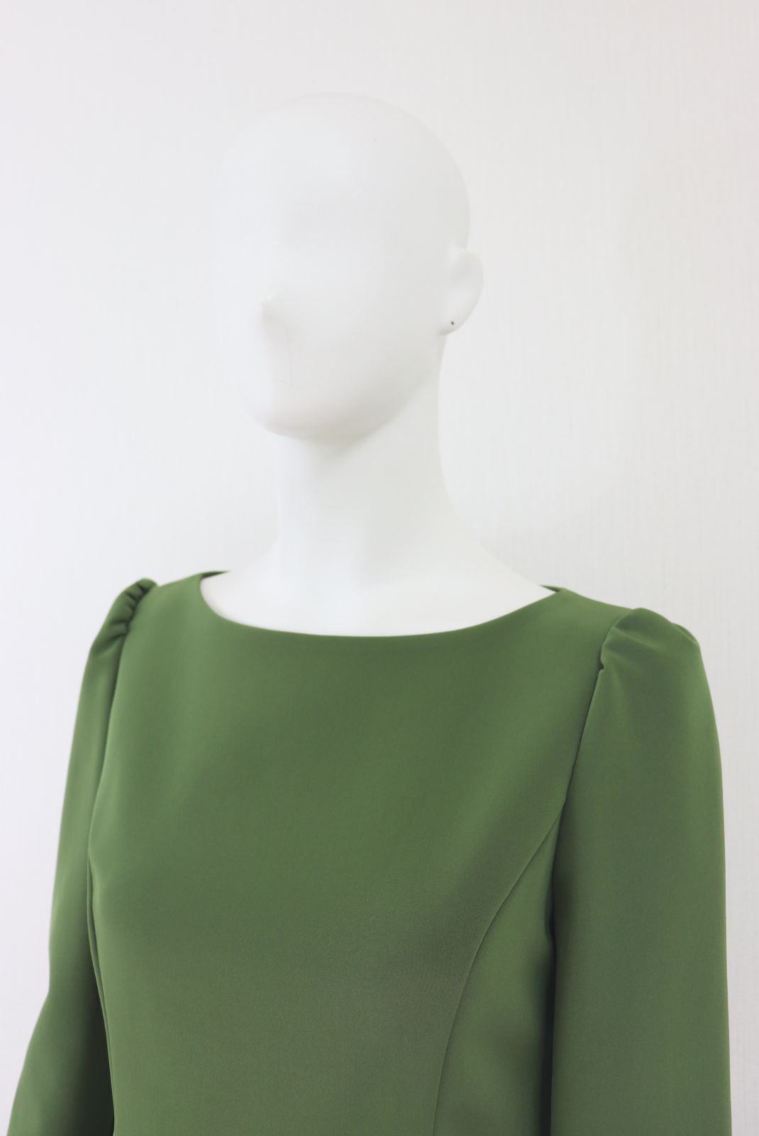 FOXEY マットストレッチグログランワンピース 39842 深緑・ダーク