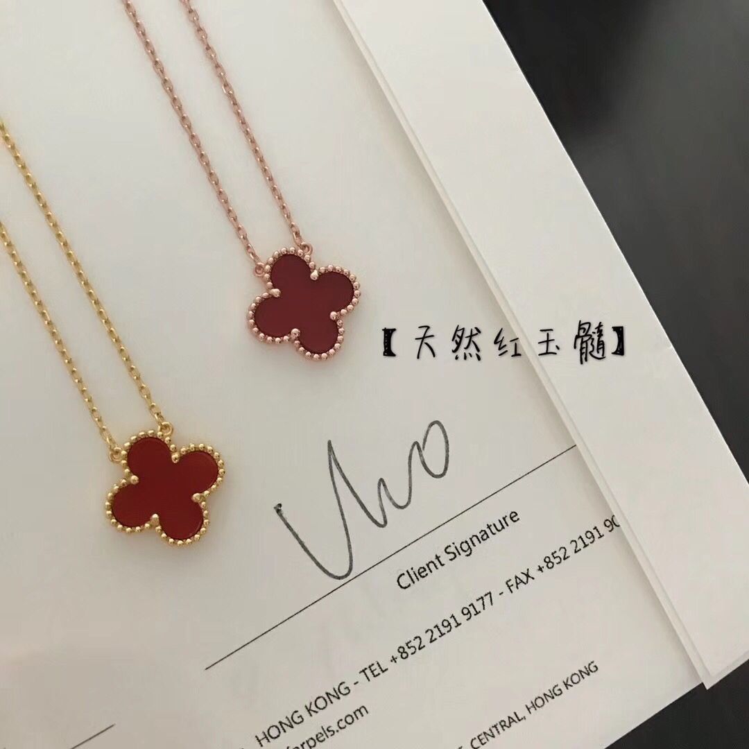 Van Cleef & Arpels 四つ葉のネックレス すぐ届く！スウィート アルハンブラ ペンダント 18K 四葉 (Van