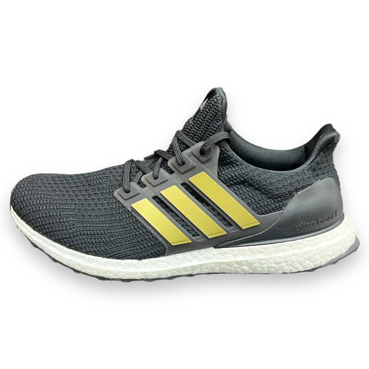 adidas Ultra Boost 4.0 DNA Black Metallic Gold FY9316 ウルトラブースト スニーカー アディダス  29.5cm 64290A1 - メルカリ