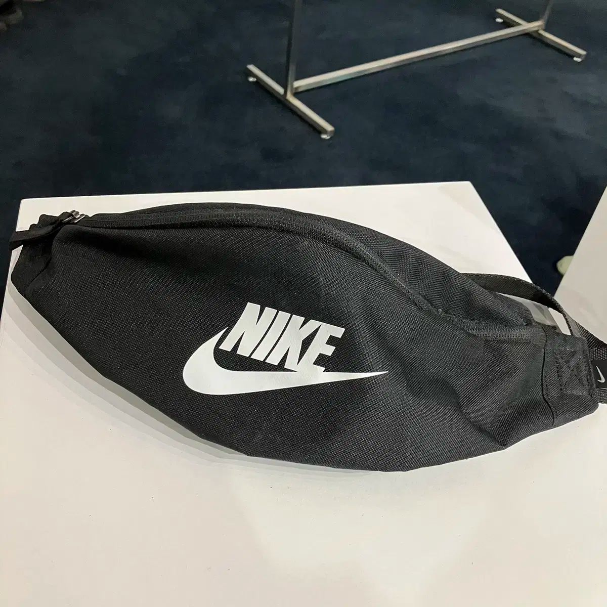 【雷市場（ポンジャン）商品韓国直送】NIKE(ナイキ) ヒップサック ウエストバック ブラック バッグ