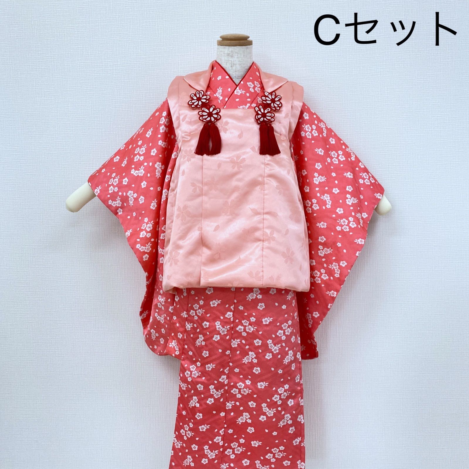 美品フルセット 七五三3歳女の子　赤地　草履　巾着　長着×襦袢×被布　箱入り 美品フルセット 七五三3歳女の子 赤地 草履 巾着 長着×襦袢×被布