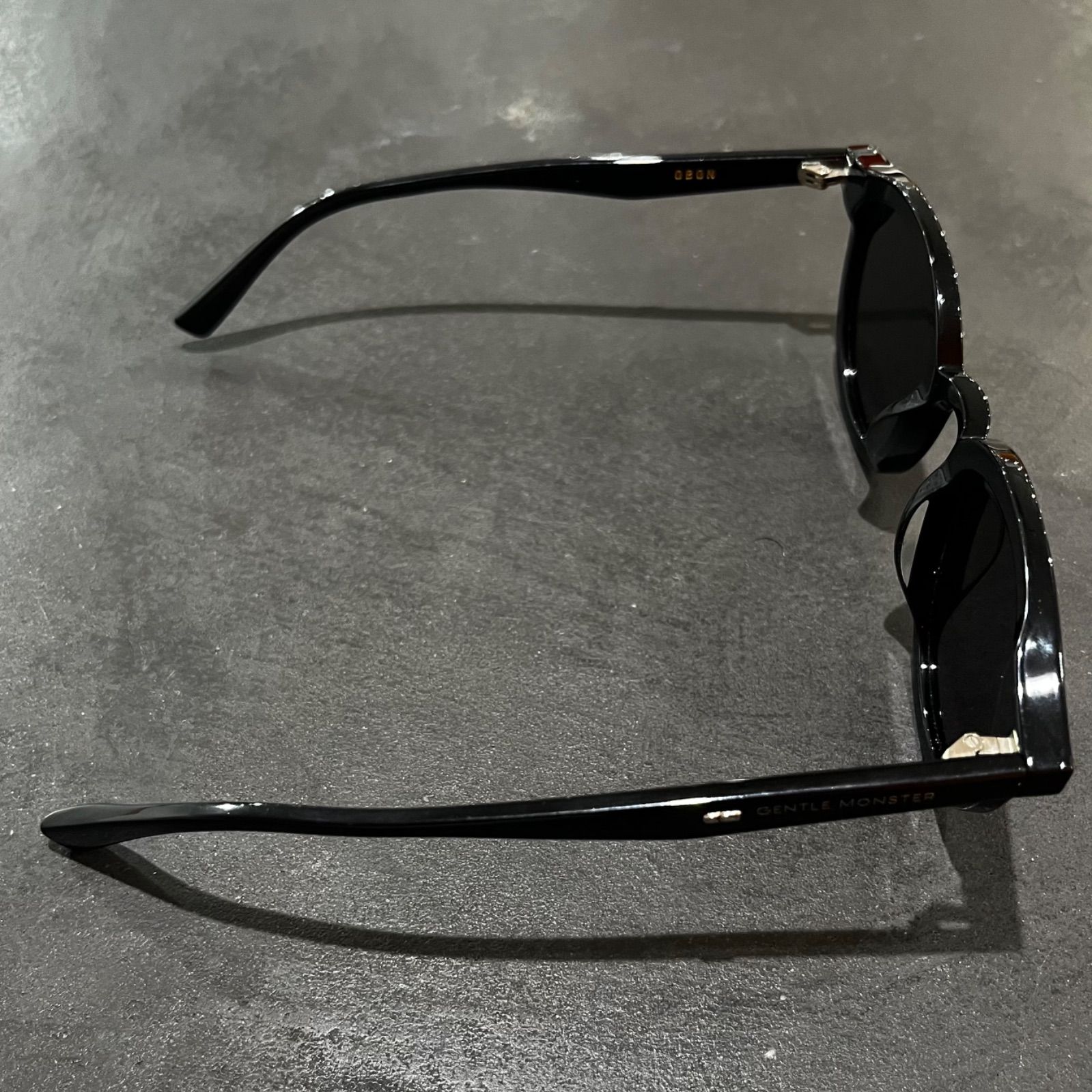 参考上代32000円 GENTLE MONSTER OBON 01 サングラス メガネ 眼鏡