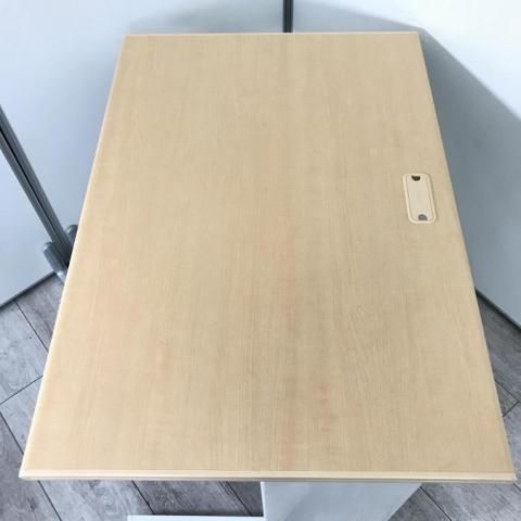 PLUS 製
