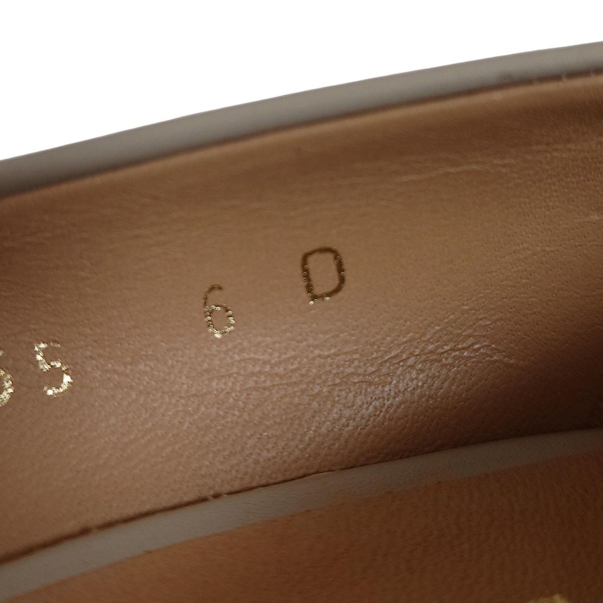  サルバトーレフェラガモ パンプス 6 D レディース - グレーベージュ ヴァラ SIRENA アウトソール張替済 レザー ハイヒール パンプス パンプス