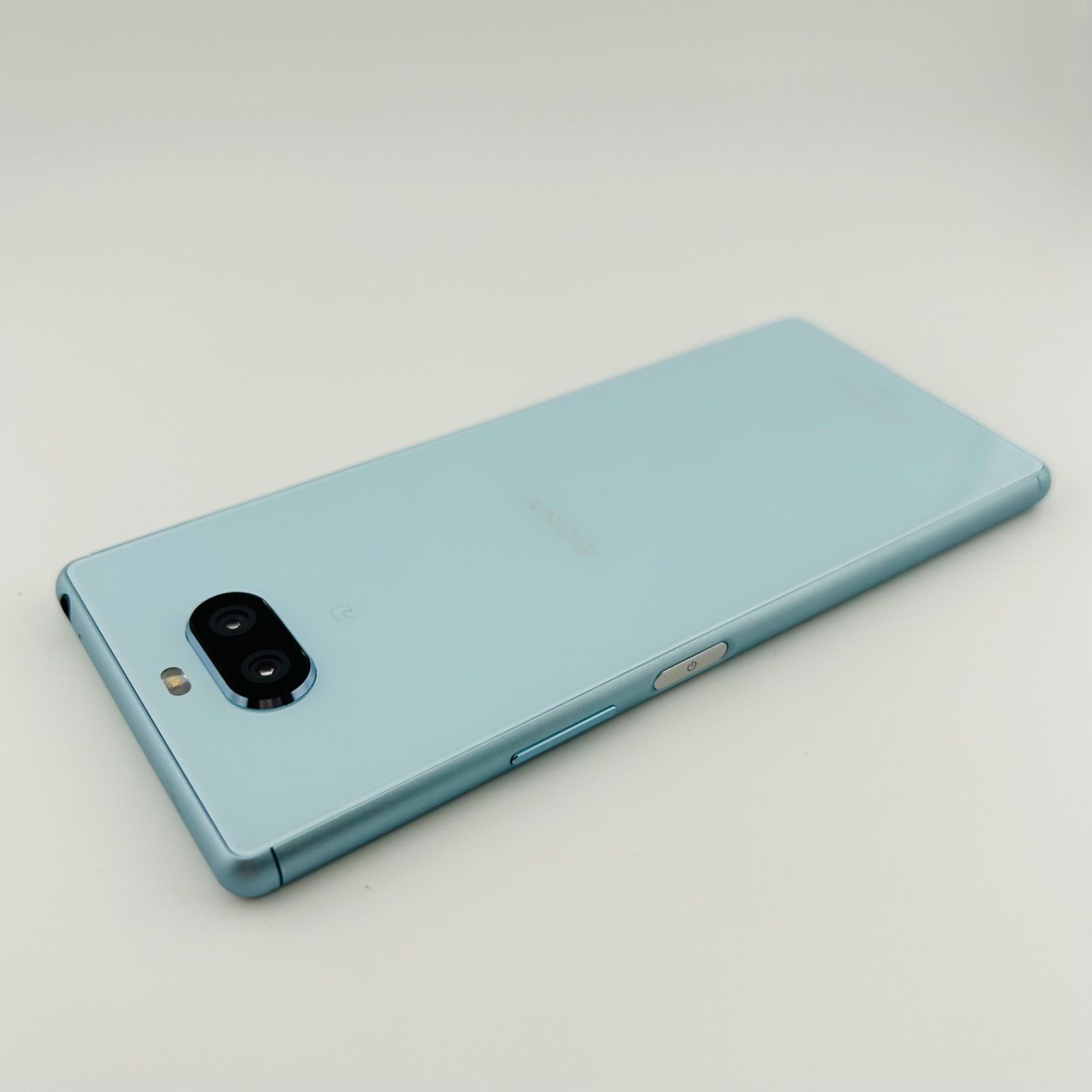 美品 バッテリー良好 Xperia 8 SOV42 64GB ブルーSIMフリー(simロック