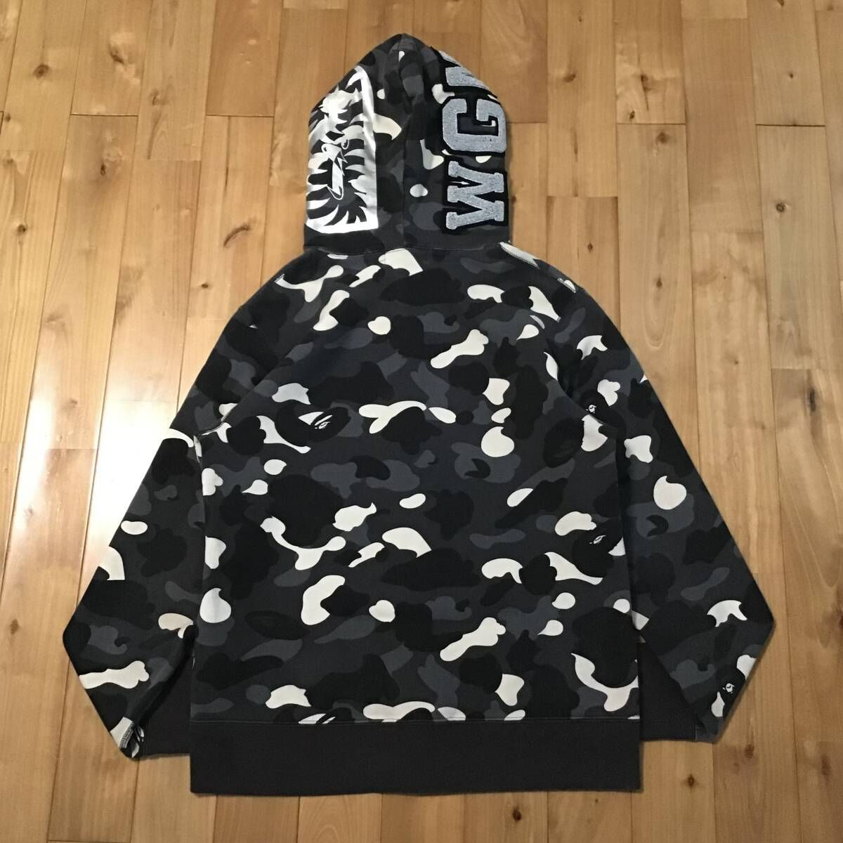 ☆蓄光☆ City camo シャーク パーカー Mサイズ shark full zip hoodie