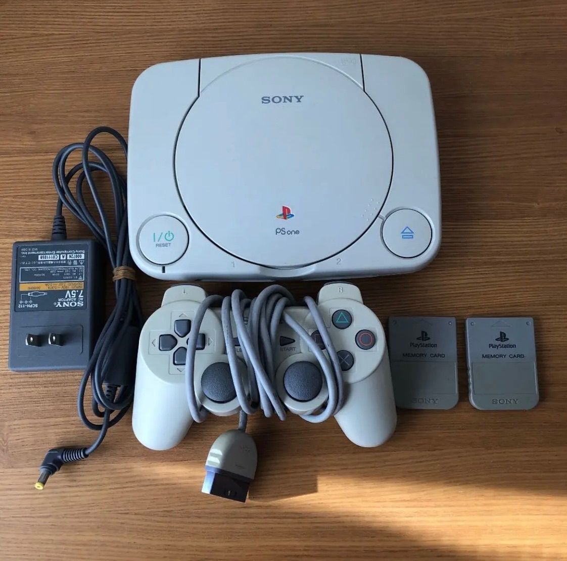 PlayStation　PS ONE SCPH-100