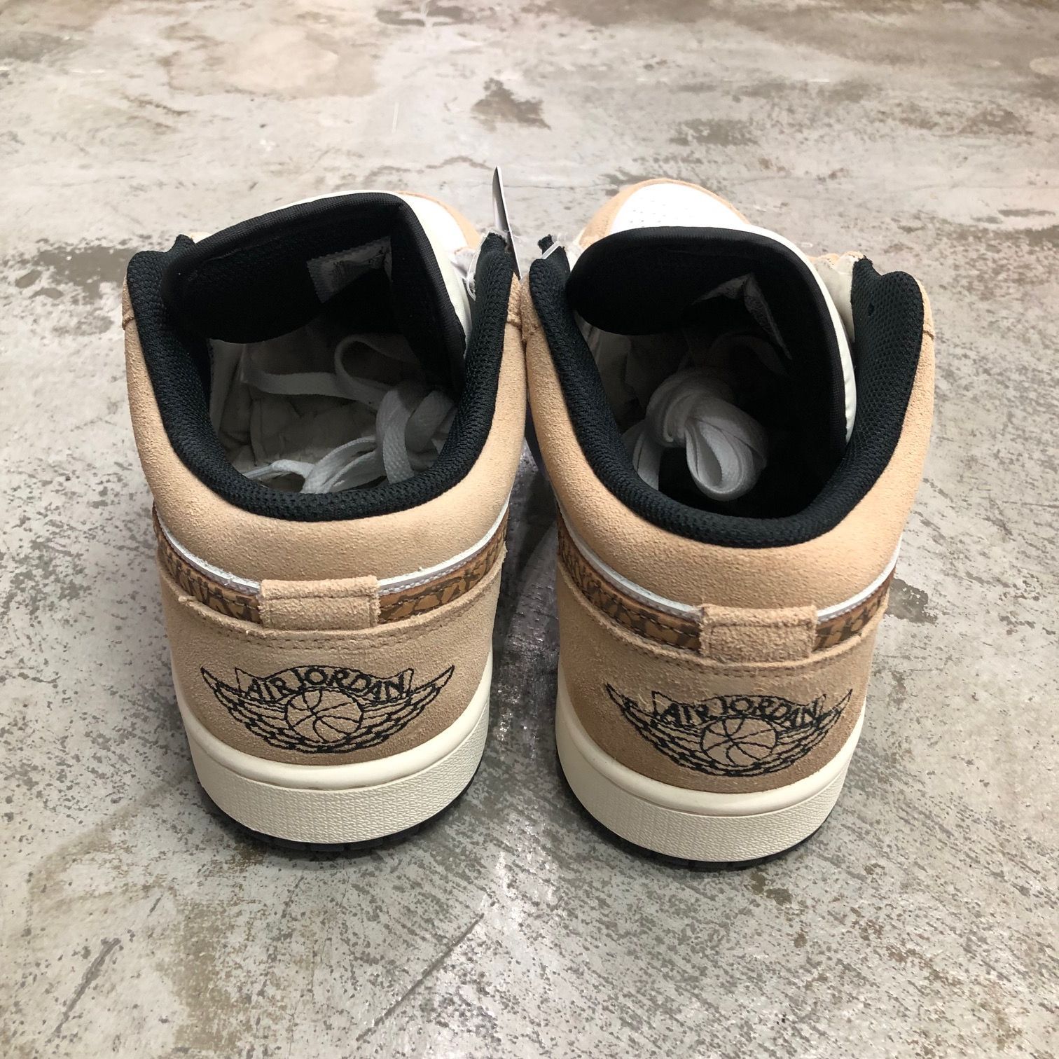国内正規 新品 NIKE AIR JORDAN 1 LOW SE 国内正規 新品 NIKE AIR JORDAN 1 LOW SE
