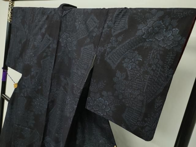 平和屋本店■極上　本場結城紬　重要無形文化財　80亀甲　草花文　濃紺地　井上商事謹製　証紙付き　逸品　CZAA1881s5 平和屋本店□極上 本場結城紬 重要無形文化財 80亀甲 草花文 濃紺地