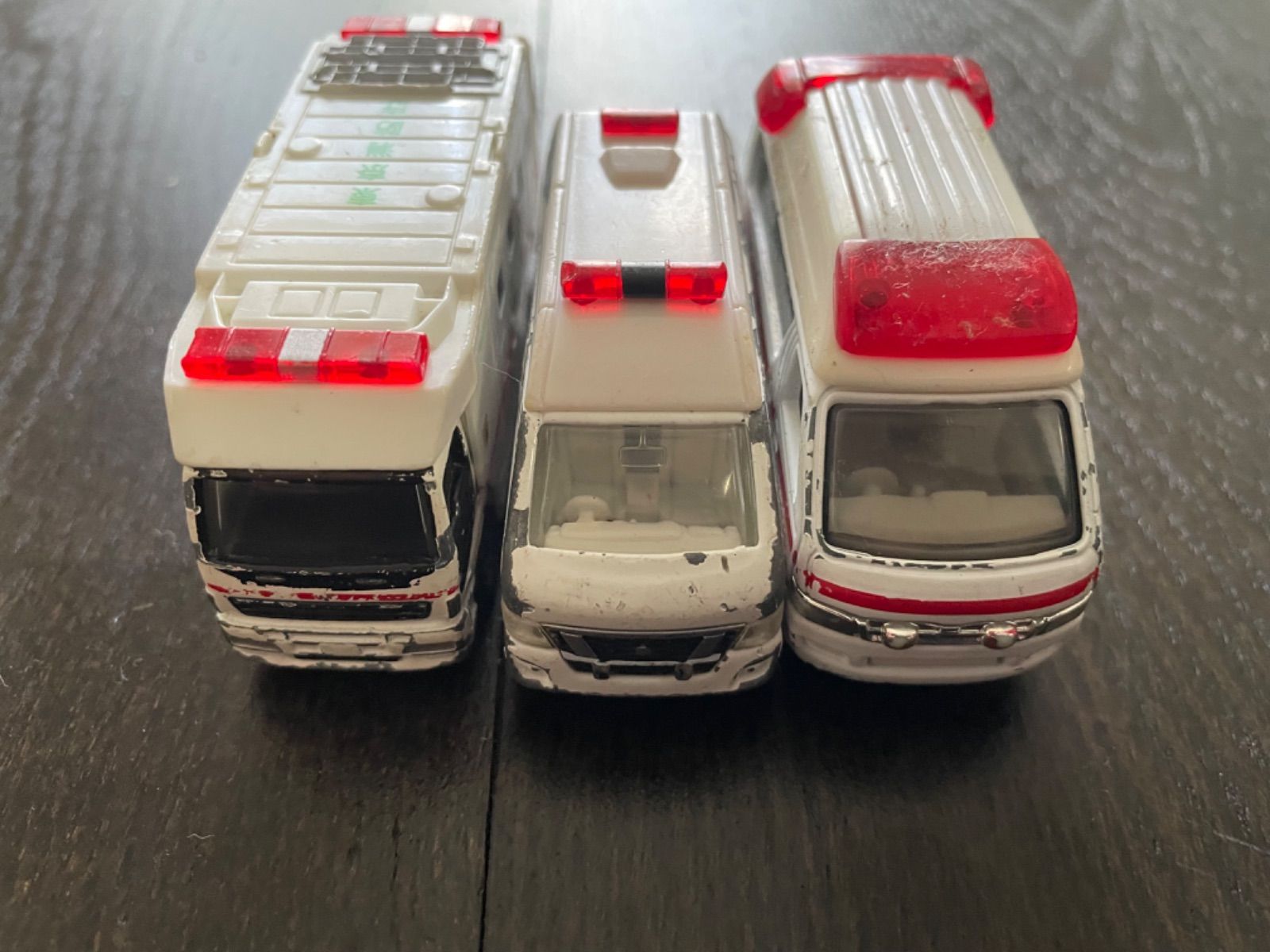 送料無料！】救急車セット トミカ スーパーアンビュランス No116