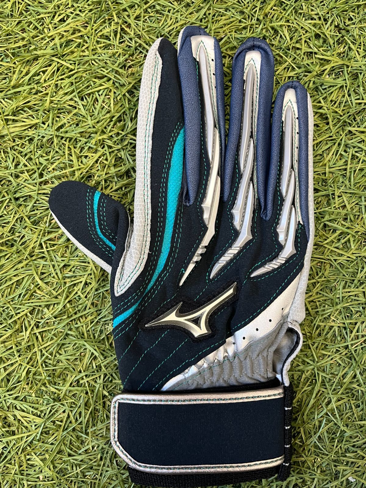 ミズノプロ　イチローモデル　バット　リストバンドセット イチローモデル 】MIZUNO PROバッティンググローブ＋リスト