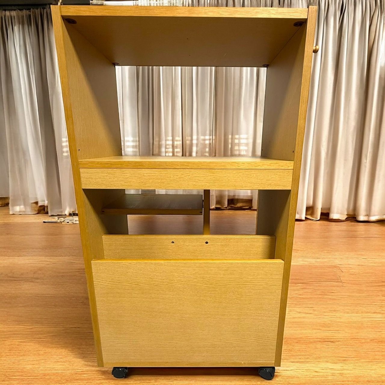 幅60×奥行34.8×高さ107.1cm カリモク家具