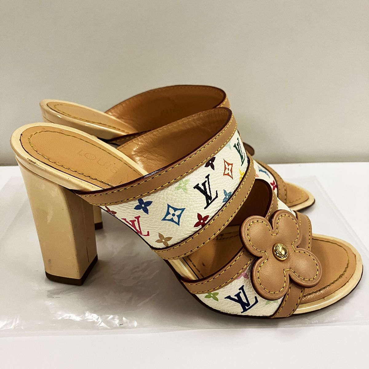 ルイヴィトン　サンダル　34 LOUIS VUITTON ルイヴィトン モノグラム マルチカラー サンダル