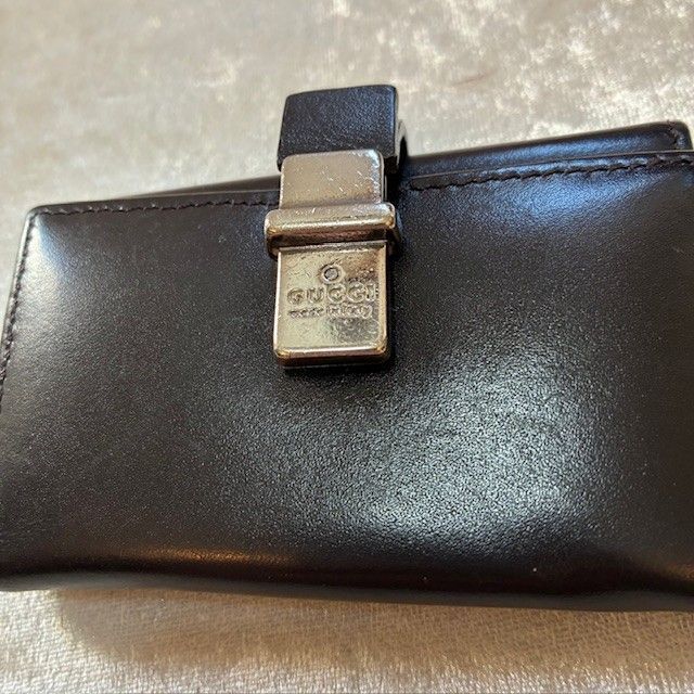 近年モデル✨グッチGUCCI◇6連レザーキーケース　プラスチックモーメント GUCCI グッチ キーケース 6連キーケース メンズ 新作 新品