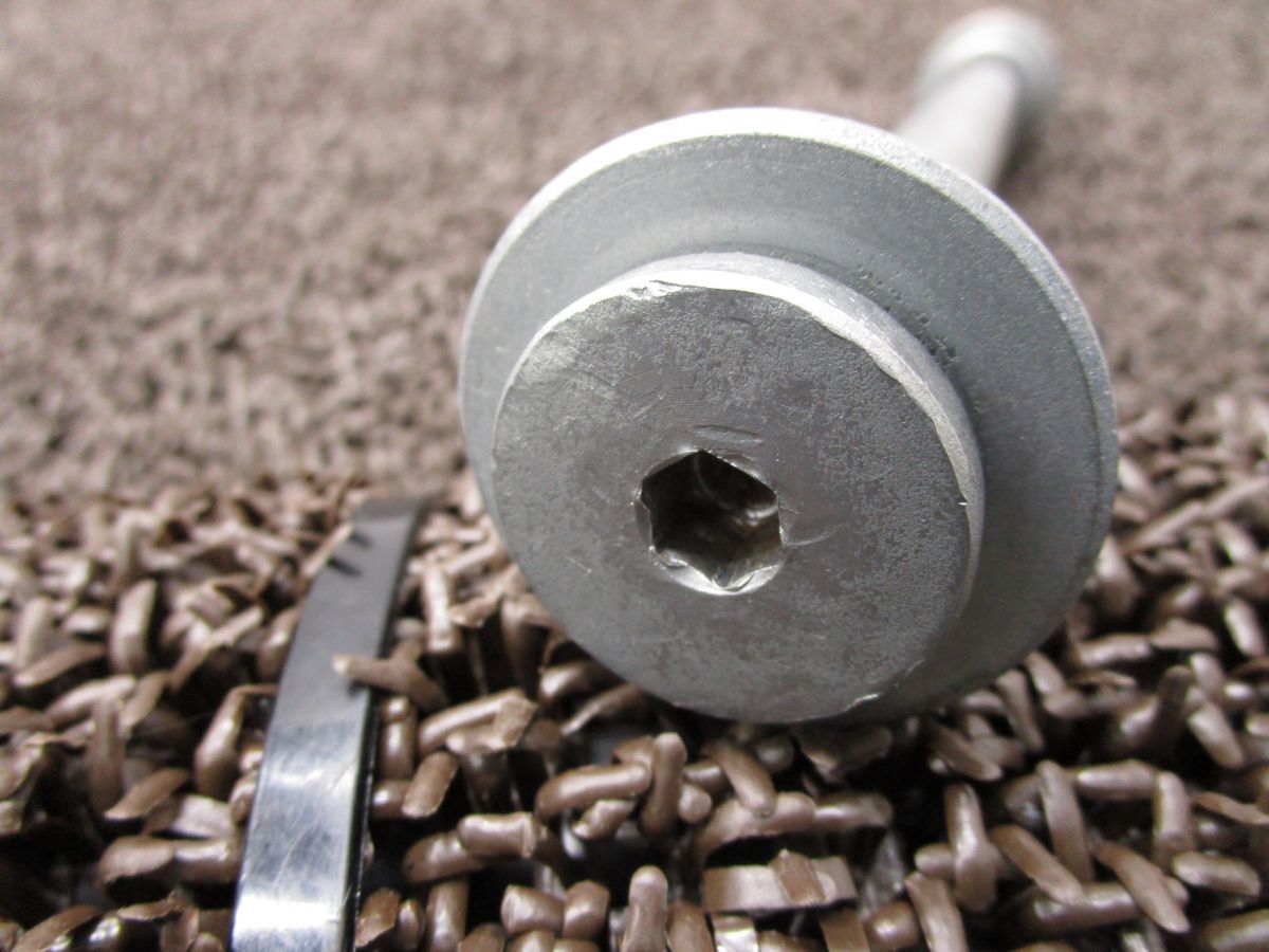 ZRX1100 リアアクスルシャフト