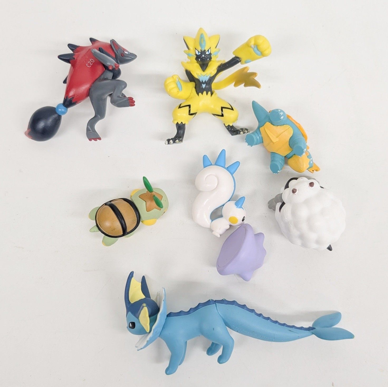 ポケモン タマザラシ フィギュア + ガチャガチャ 8匹 まとめ売り ポケモン タマザラシ フィギュア + ガチャガチャ 8匹 まとめ売り