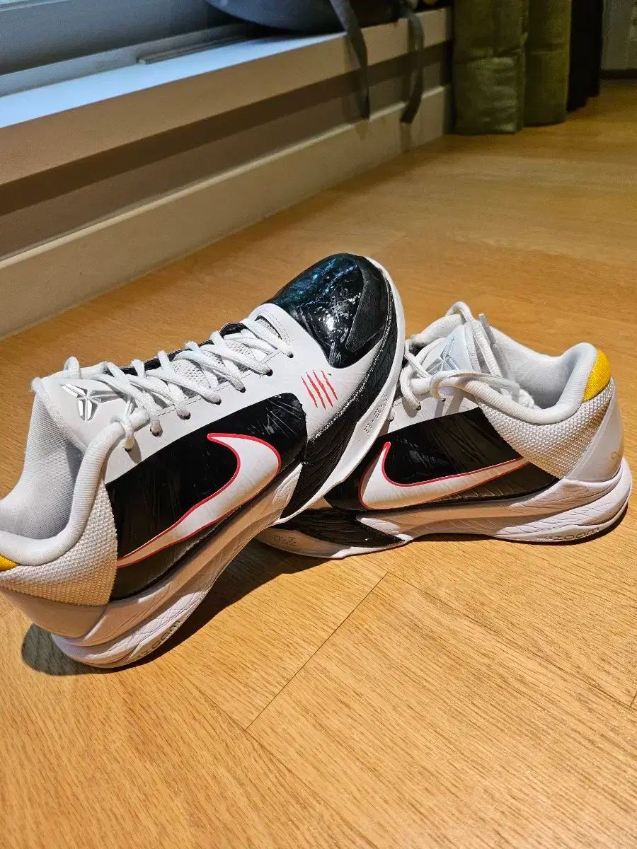 NIKE(ナイキ) コービー 5 ブルース・リー 265 24 のみ)