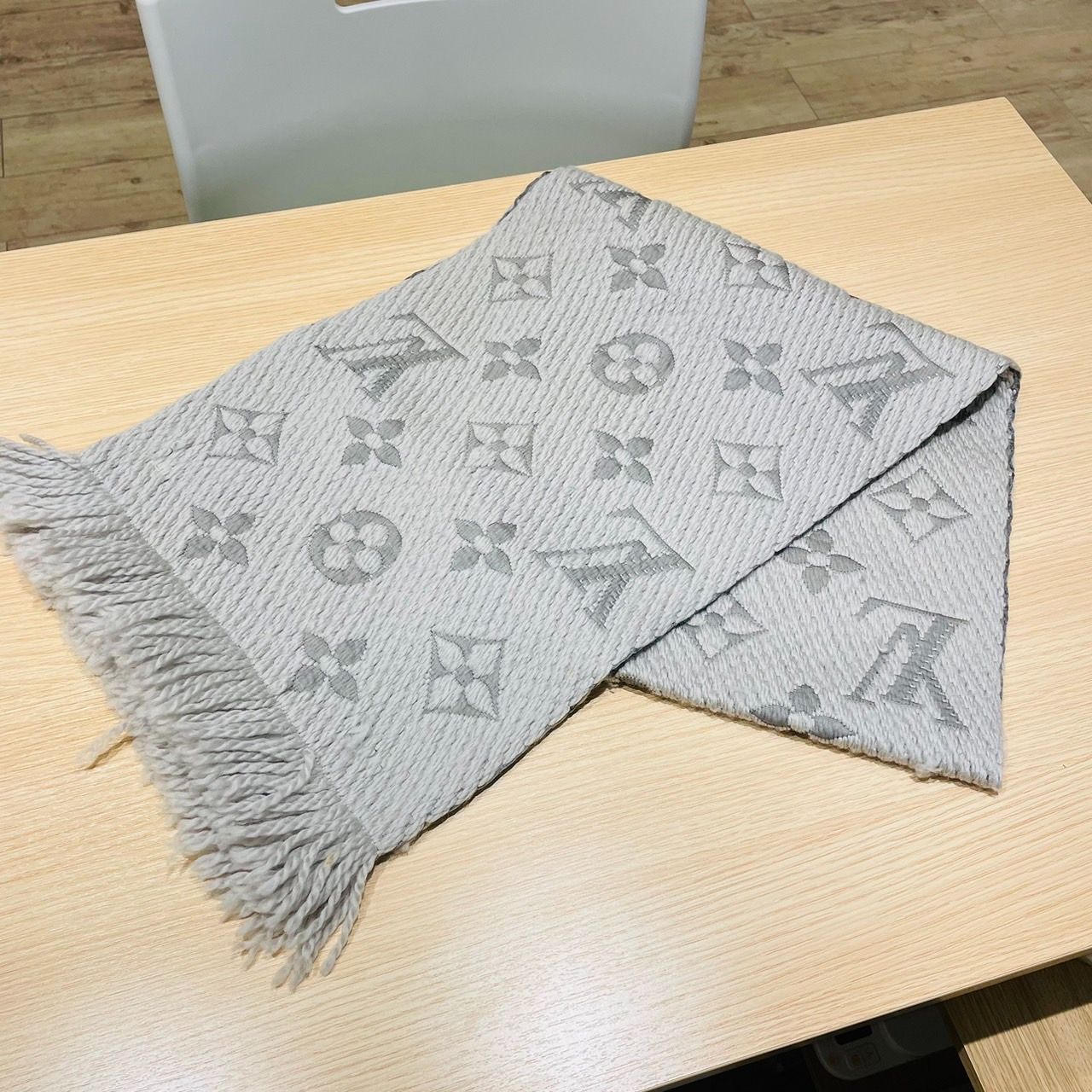 ヴィトン マフラー ※最終値下げ ルイヴィトン エシャルプ ロゴ