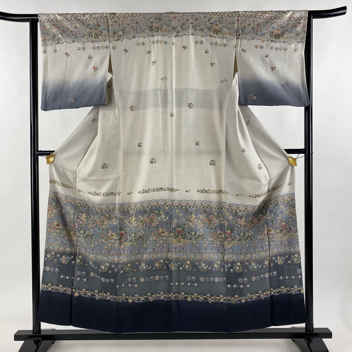 訪問着 身丈156cm 裄丈63.5cm S 袷 草花 鳥 刺繍 金糸 灰色 正絹