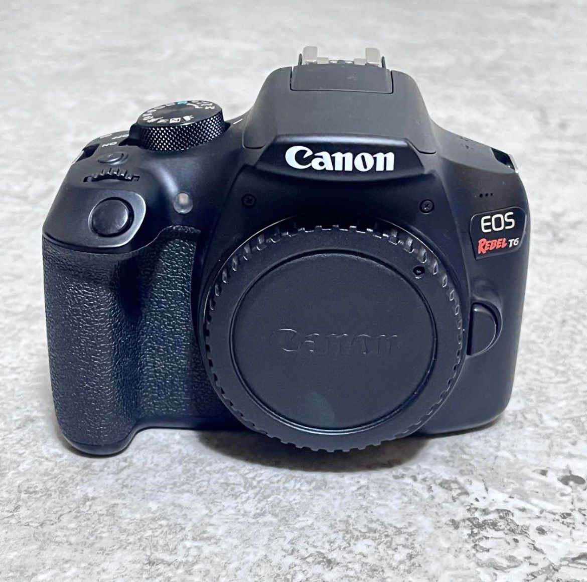 ☆極美品☆キヤノン EOS REBEL T6（X80）ダブルズームキット 