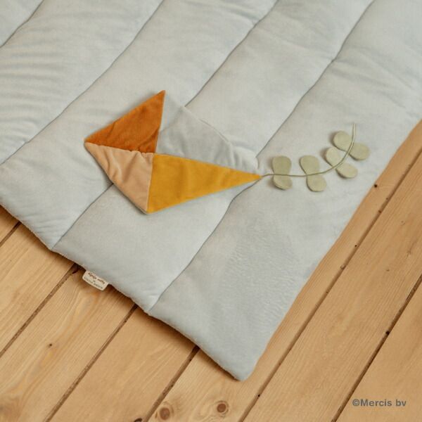 全品本物!100％品質保障！ ミッフィー miffy Little Dutch ヴィンテージサニーストライプ プレイマット ベビー サマーセール開催中！