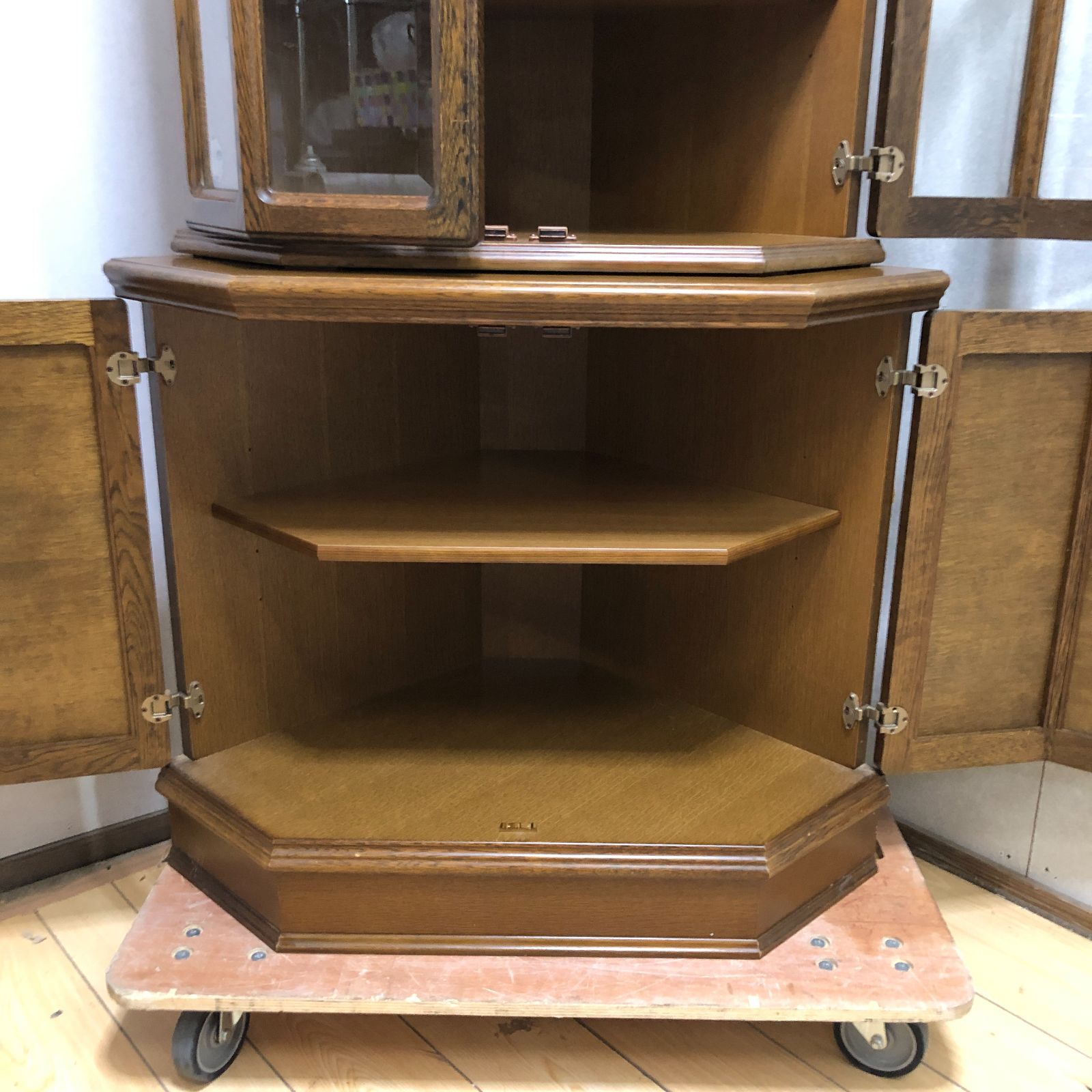 池太木工 シャネル コーナー飾棚 ガラスキャビネット 木製 ビンテージ