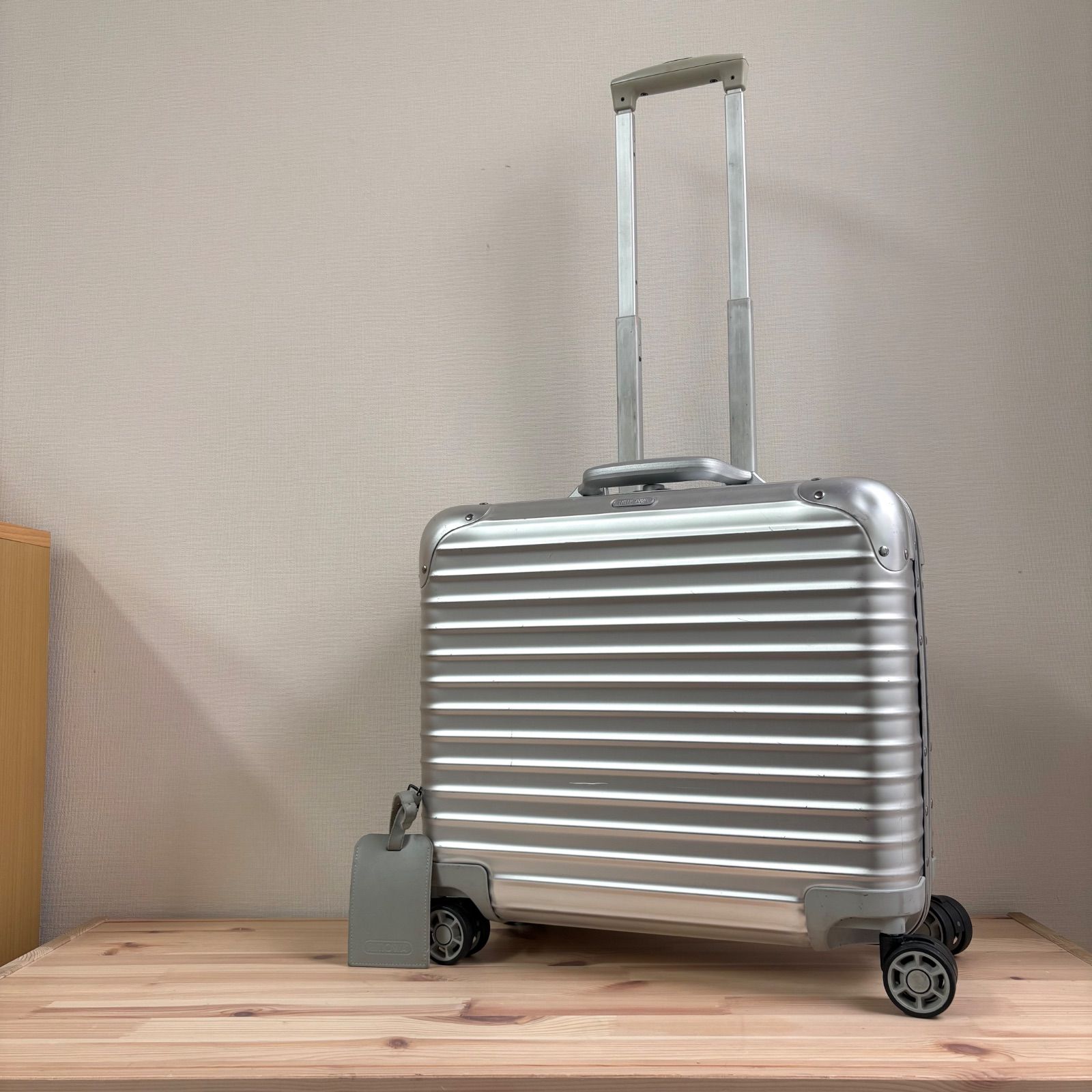 美品 RIMOWA TOPAS BUSINESS TROLLEY 28L リモワ トパーズ ビジネス