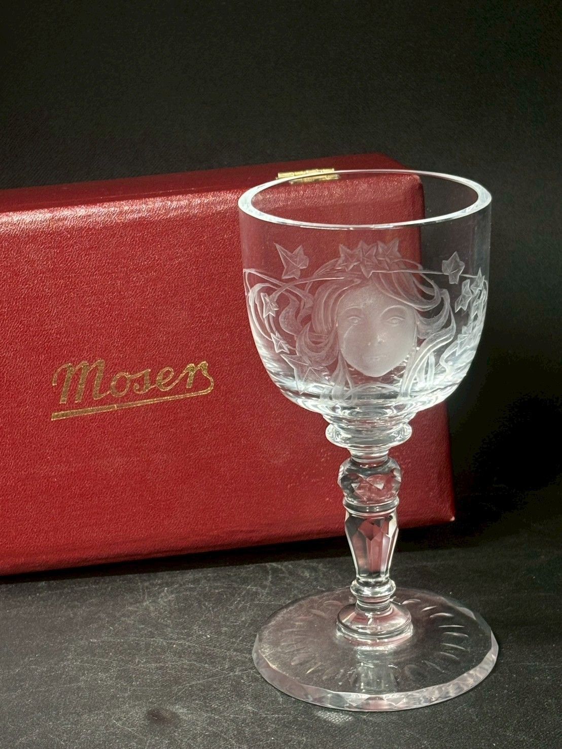 moser モーゼル クリスタル ワイングラス ガラス細工 グラヴィール装飾 彫刻 チェコ