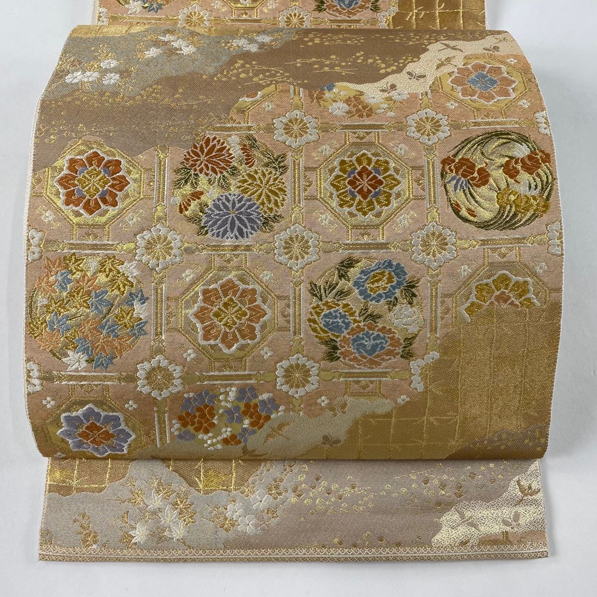 袋帯 美品 逸品 服部織物 落款 関西仕立て 花丸文 格天井 唐織