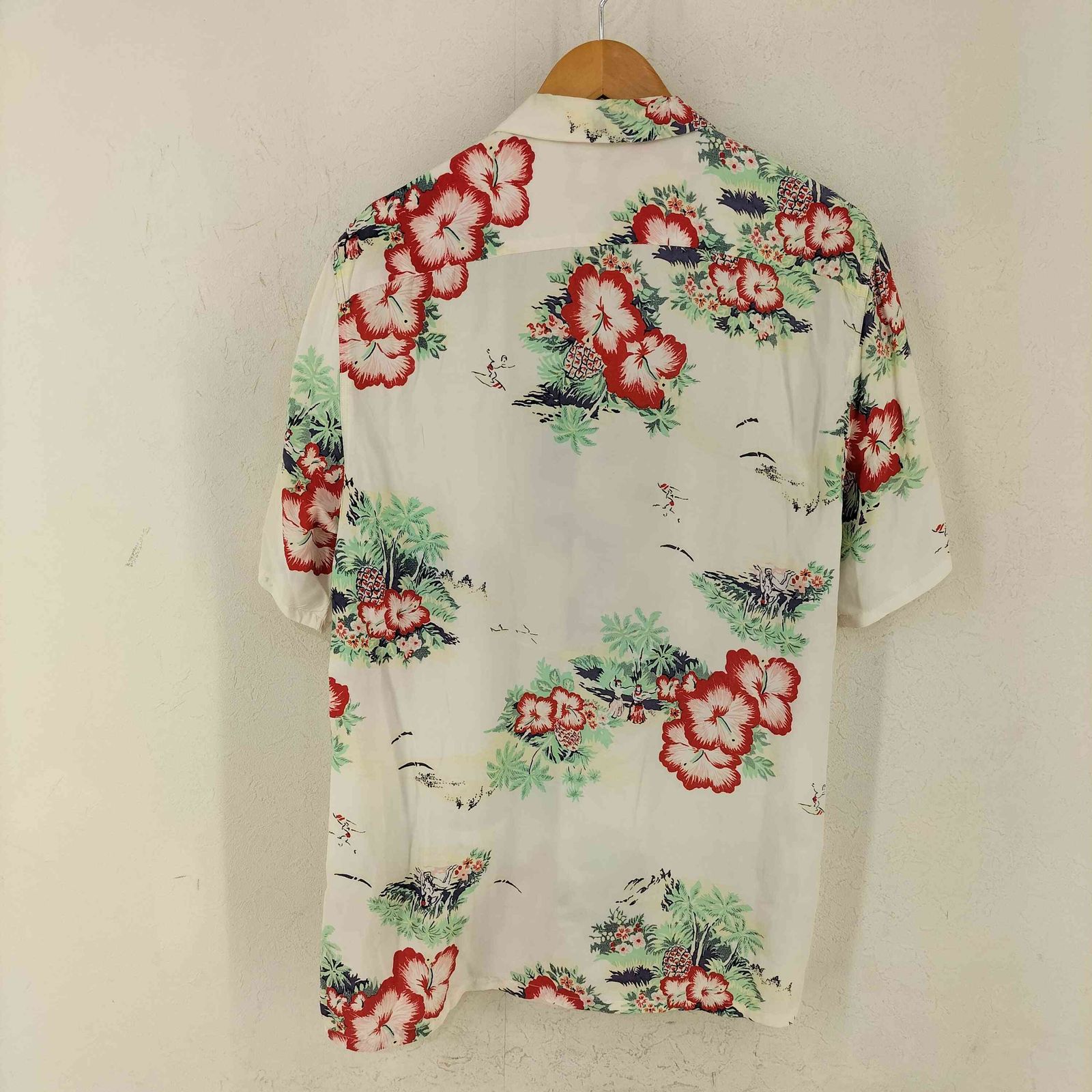 希少　Vintage 古着　ドジャース　総柄　レーヨン100% アロハシャツ 希少 Vintage 古着 ドジャース 総柄 レーヨン100% アロハシャツ