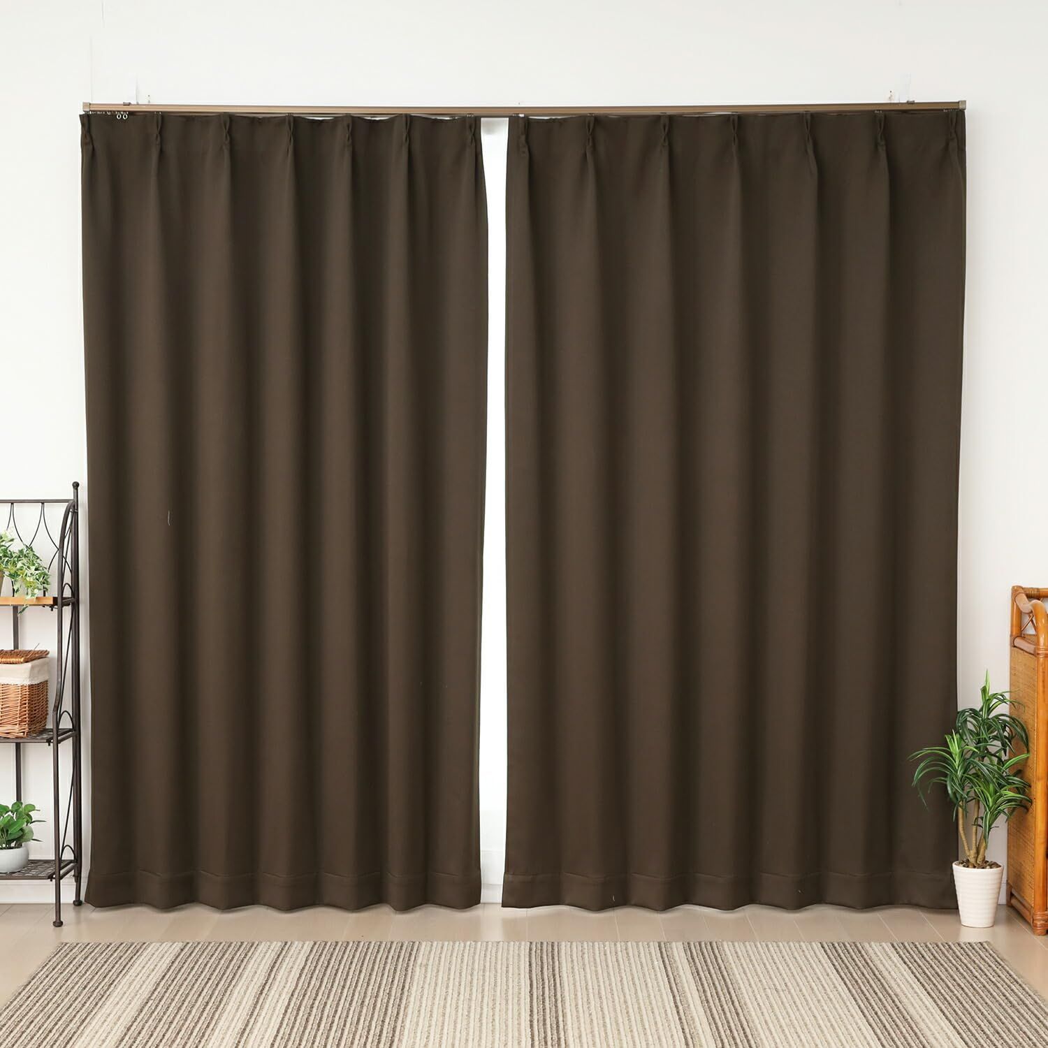 【SALE，豊富な】 新品 断熱 断熱 保温 節電 100×210 防寒 幅100x丈210cm2枚組 5317ブラウン 省エネ 「ムック」 無地 冷暖房効果アップ フルダル 遮光1級 厚手 遮光カーテン カーテン