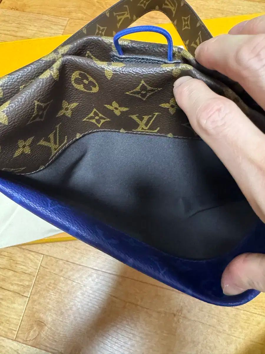 サコッシュ