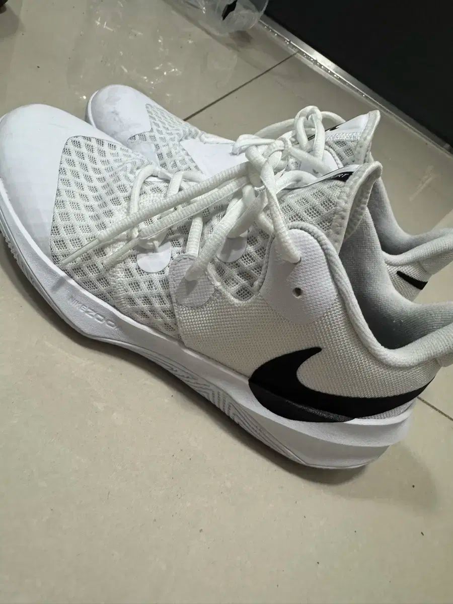 正規品 NIKE ナイキ ズーム ハイパー スピード バレーボールシューズ バドミントンシューズ スポーツ大学入試